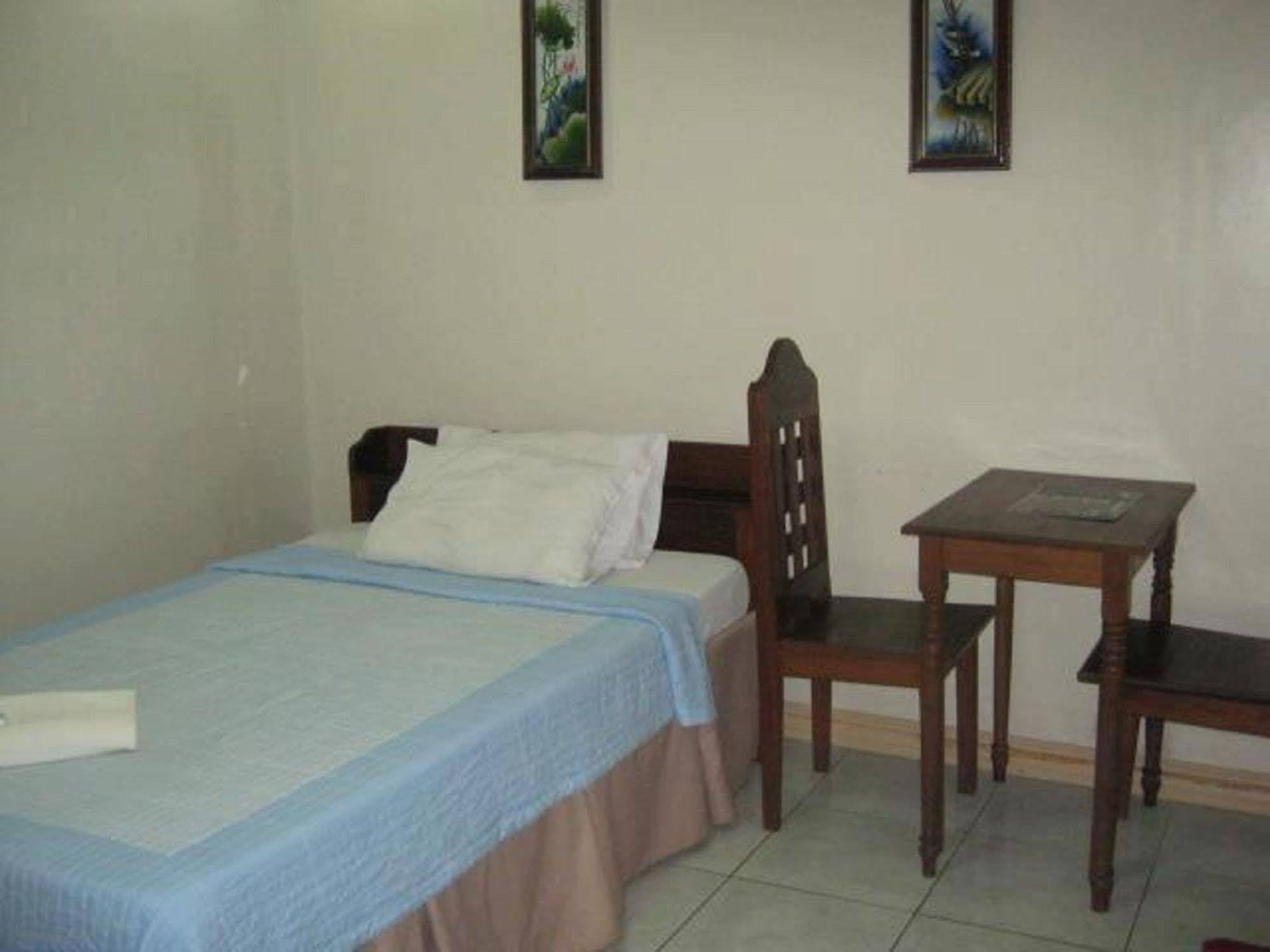 Liberty Park Pension Puerto Princesa Εξωτερικό φωτογραφία